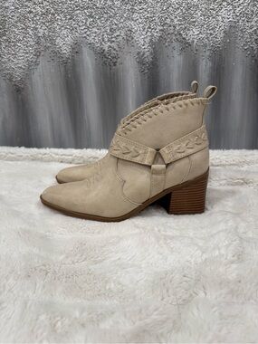 Frye & Co. Women’s Palma Stacked Heel Bootie